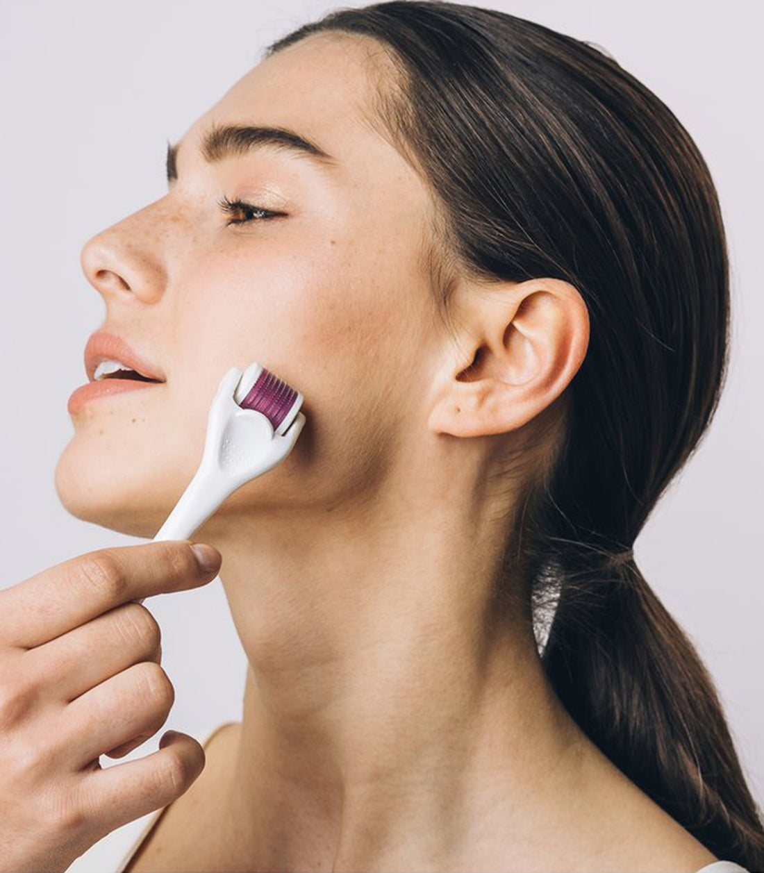 Skin Derma Roller System
